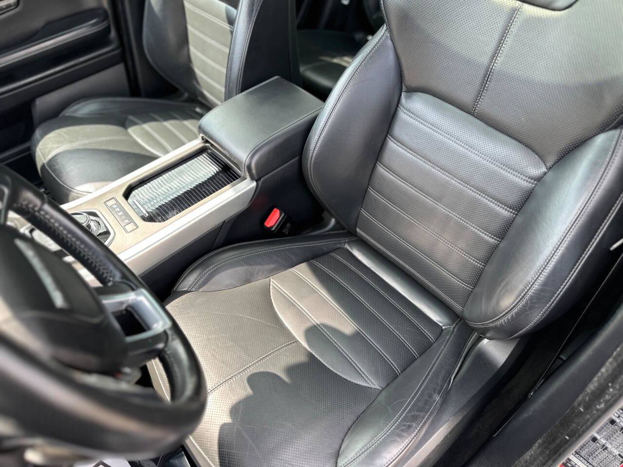 Used 2018 Land Rover Range Rover Evoque HSE Dynamic AWD/4WD image 21