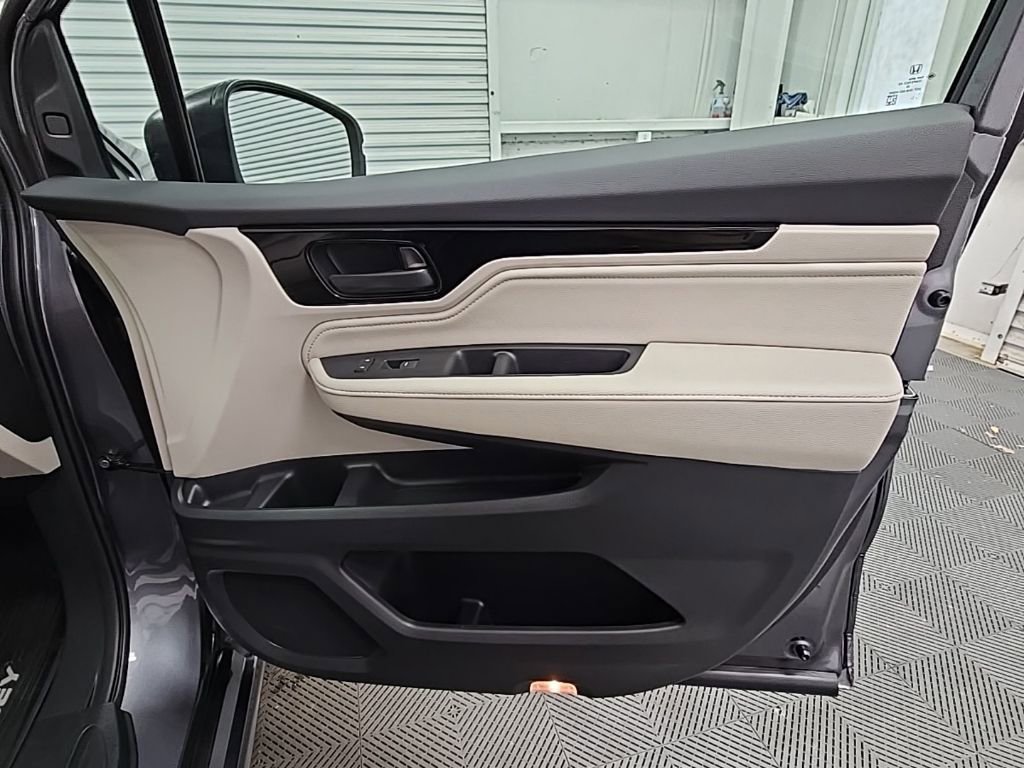 New 2026 Honda Odyssey Touring image 42