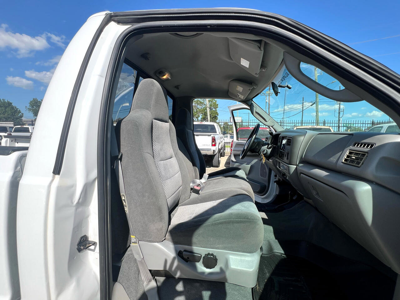 Used 2003 Ford F250 XL image 22