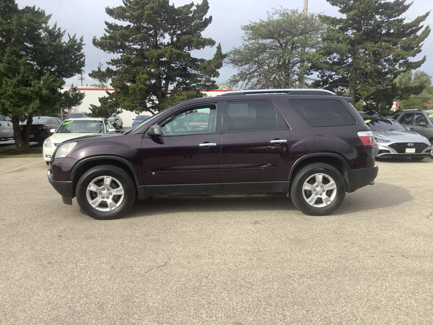 Used 2009 GMC Acadia SLE w/ Preferred Package FWD image 5