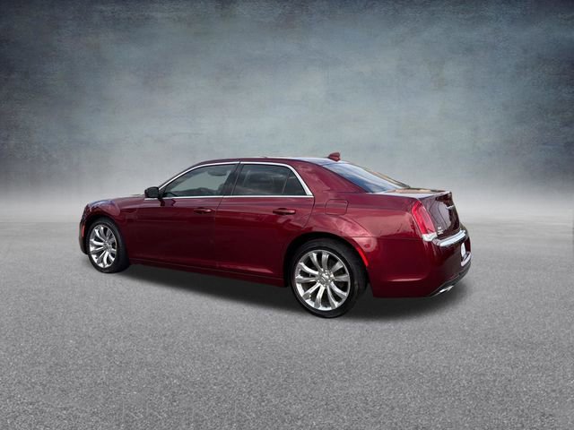 Used 2019 Chrysler 300 Touring w/ Quick Order Package 2EF image 12