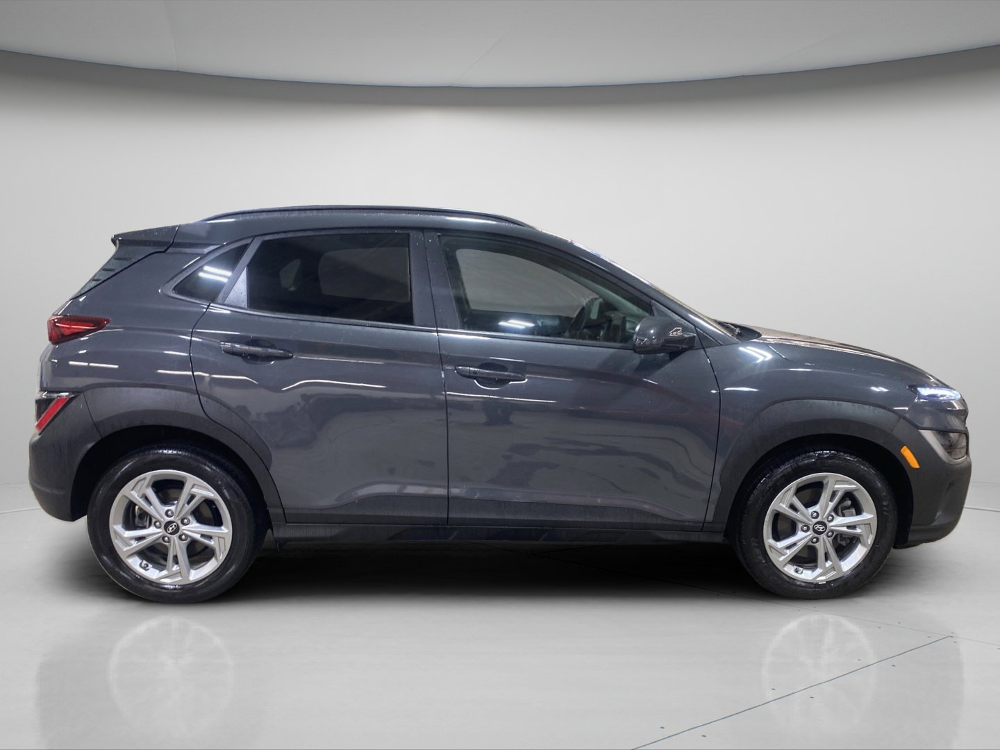 Used 2023 Hyundai Kona SEL w/ Cargo Package image 4