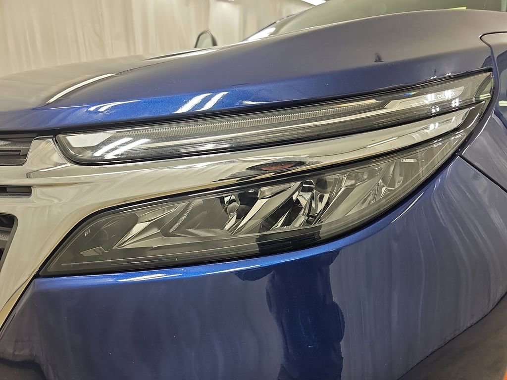 Used 2023 Chevrolet Equinox LT image 19