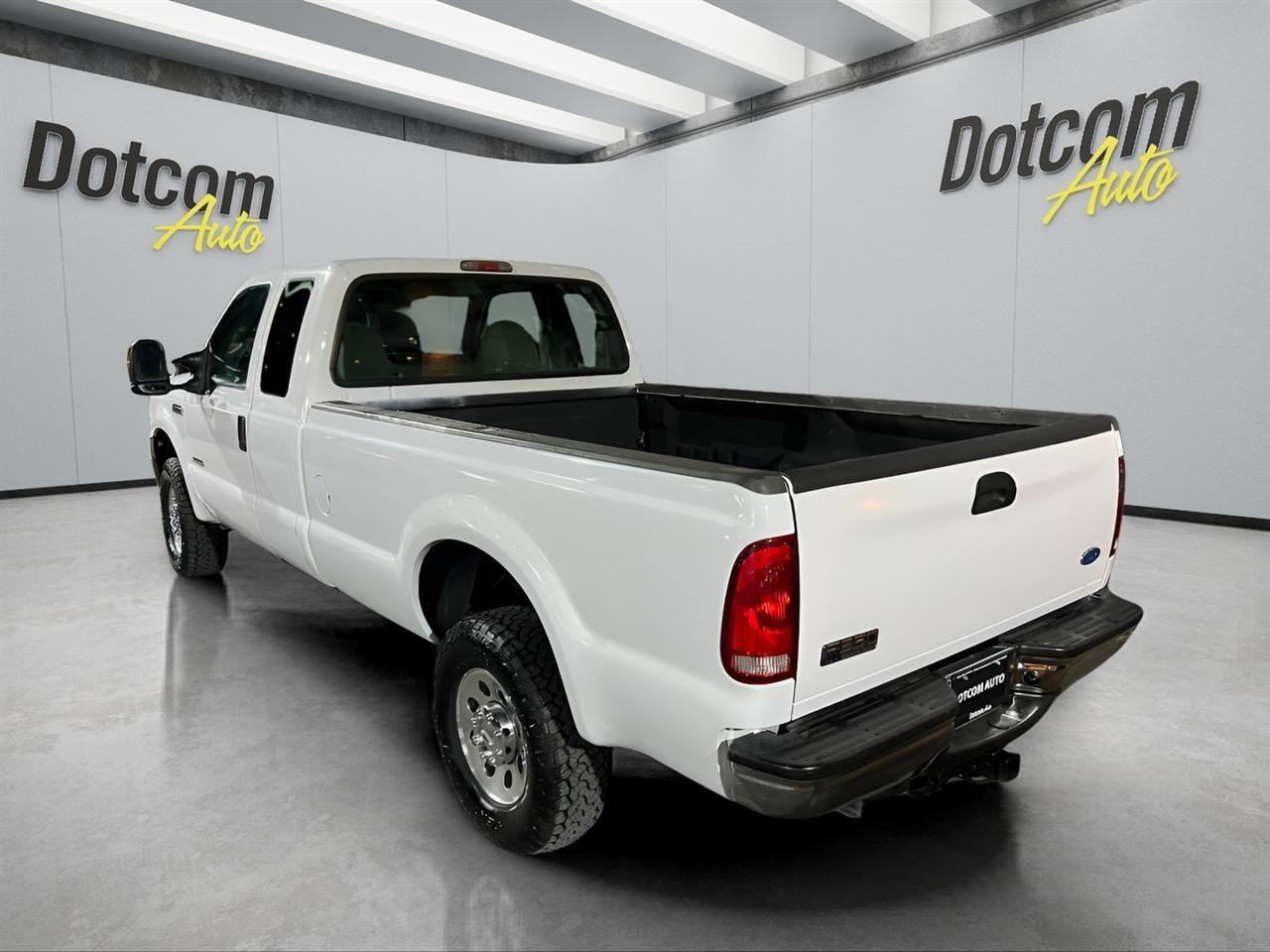 Used 2006 Ford F350 XLT image 6