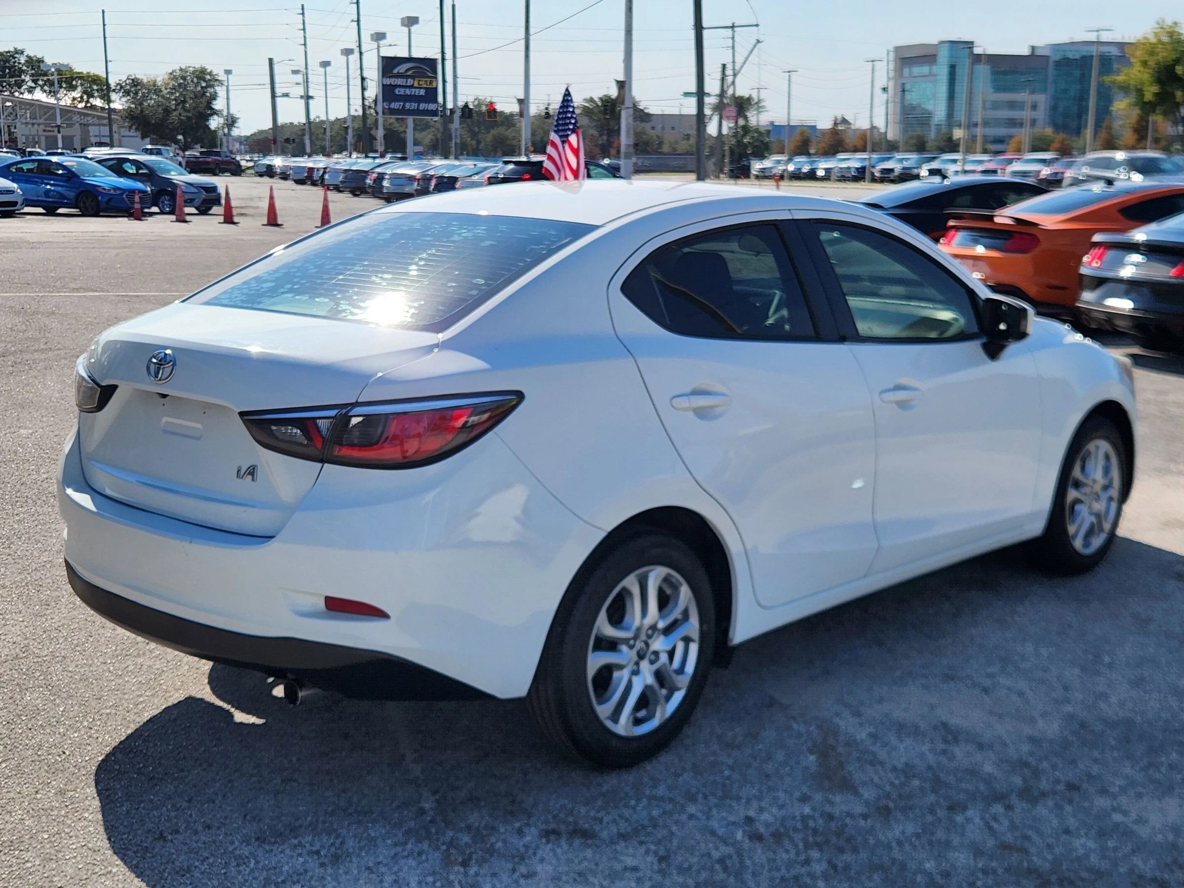 Used 2017 Toyota Yaris iA image 8