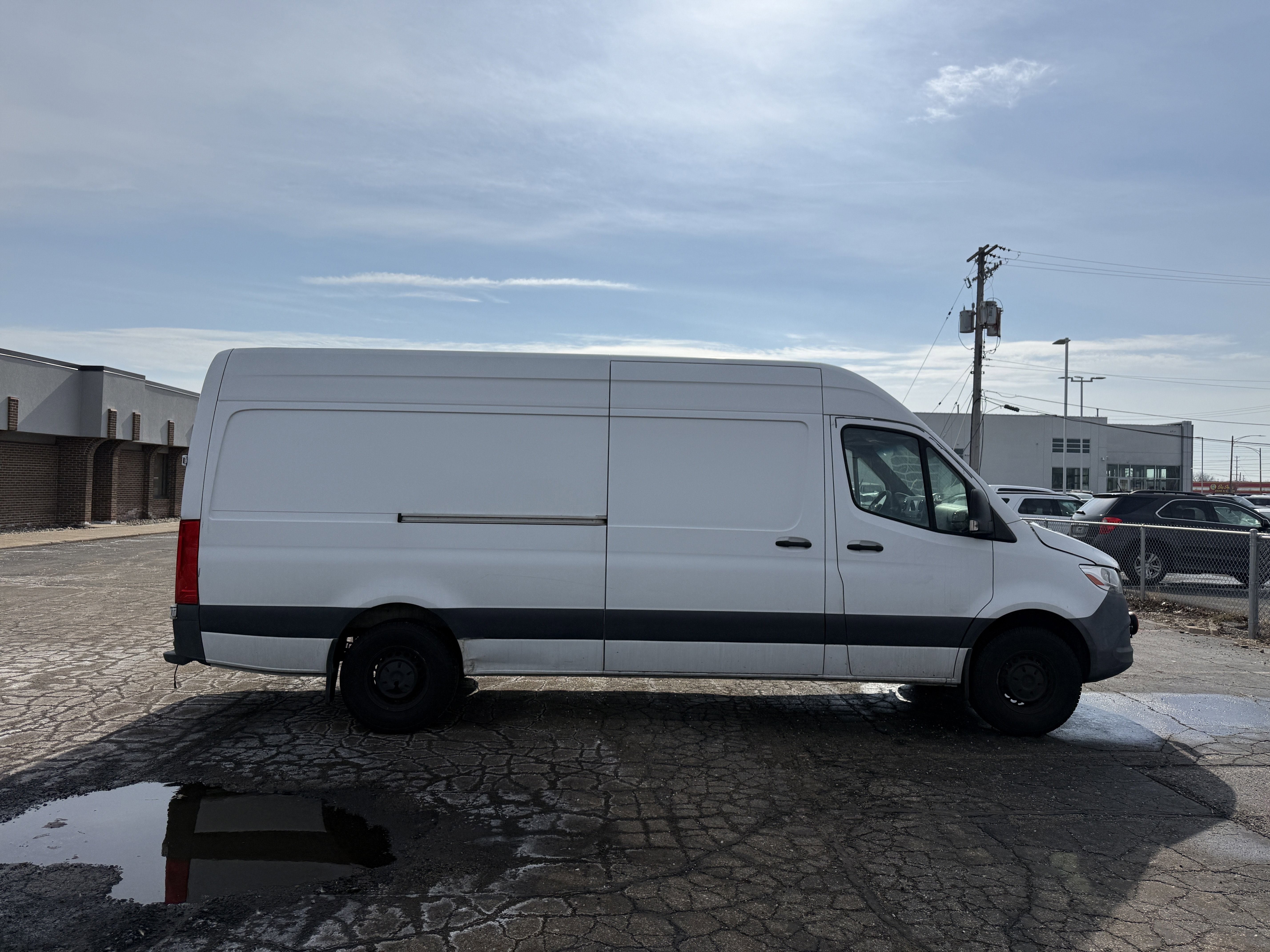 Used 2020 Mercedes-Benz Sprinter 2500 image 7