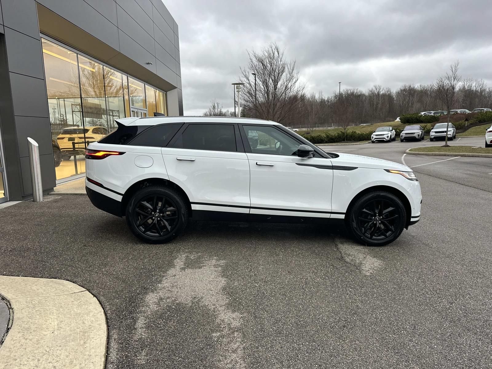 New 2026 Land Rover Range Rover Velar S AWD/4WD image 4