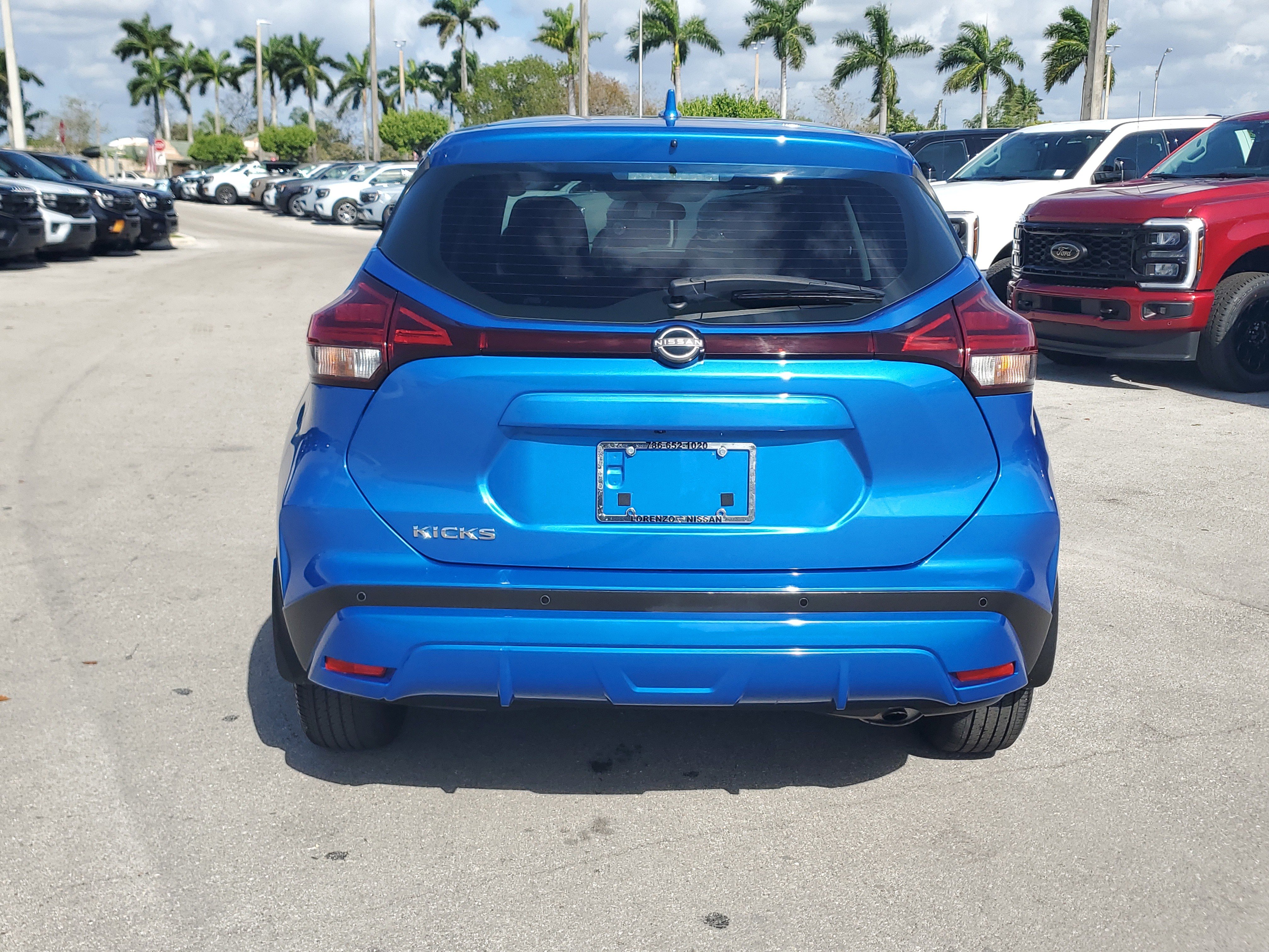 Certified 2023 Nissan Kicks S FWD image 7