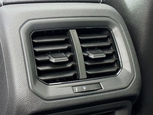 New 2026 Volkswagen Taos SEL AWD/4WD image 27