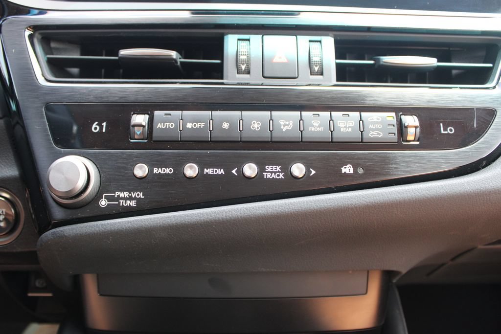 Used 2023 Lexus ES 350 w/ Accessory Package (Z1) FWD image 42