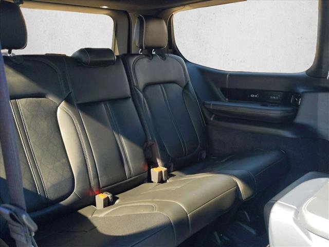 Used 2023 Jeep Grand Wagoneer Series II w/ Quick Order Packagew 28T image 22