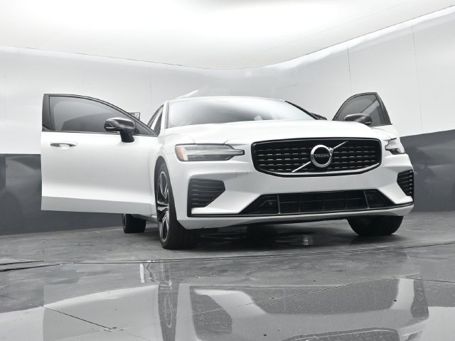 Used 2021 Volvo S60 T8 R-Design Expression w/ Premium Package AWD/4WD image 71