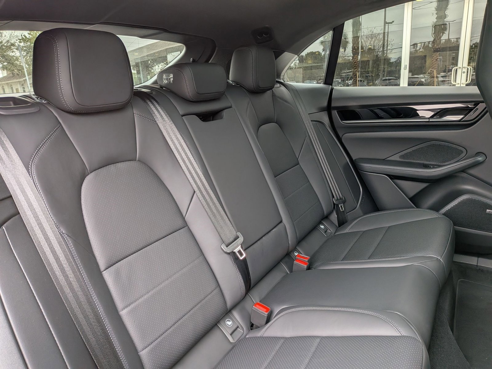 New 2026 Porsche Macan 4S Electric image 24