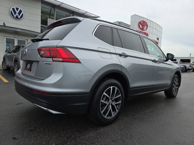 Used 2019 Volkswagen Tiguan SE w/ Panoramic Sunroof Package AWD/4WD image 7