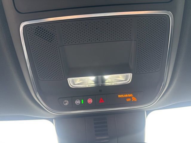 Used 2024 GMC Acadia Denali image 26