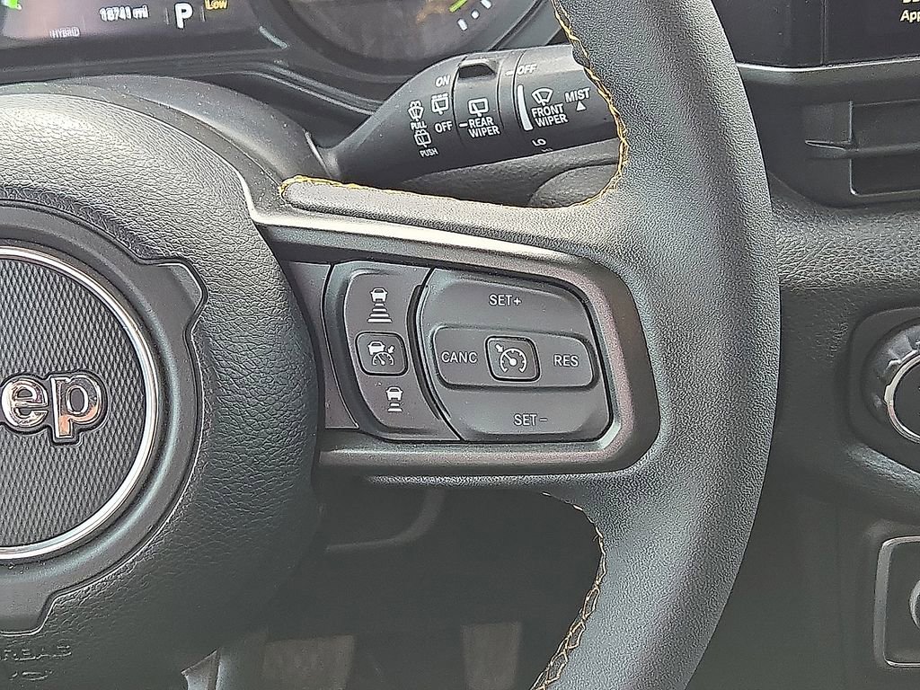 Used 2024 Jeep Wrangler Unlimited image 21