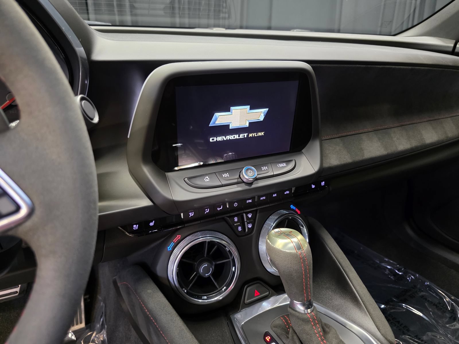 Used 2017 Chevrolet Camaro ZL1 RWD image 27