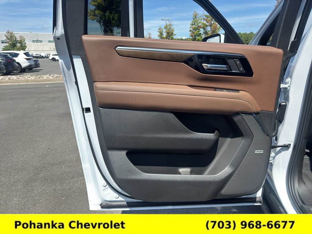 New 2026 Chevrolet Suburban High Country AWD/4WD image 28
