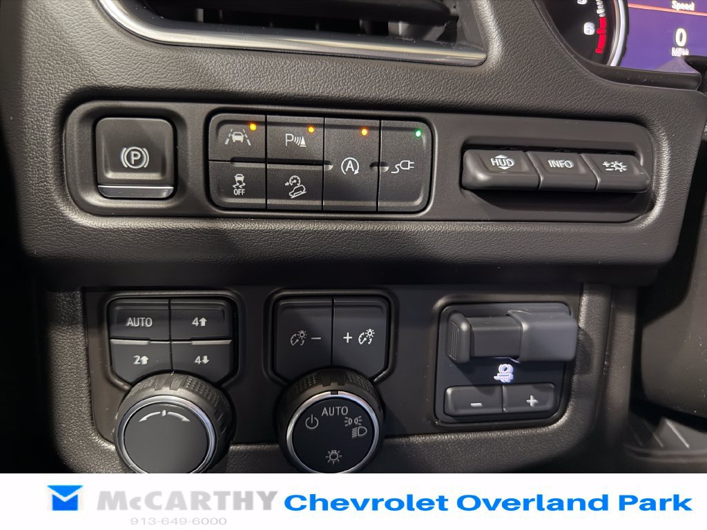 Used 2021 Chevrolet Tahoe Premier w/ Premium Package AWD/4WD image 16
