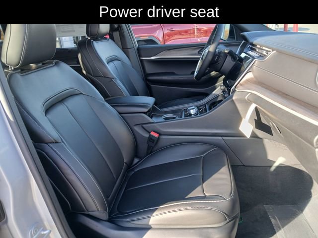 New 2025 Jeep Grand Cherokee Limited image 15