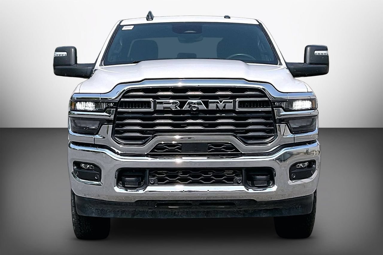 Used 2025 RAM 2500 Big Horn AWD/4WD image 3