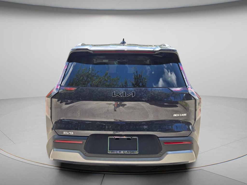 New 2026 Kia EV9 Wind AWD/4WD image 4