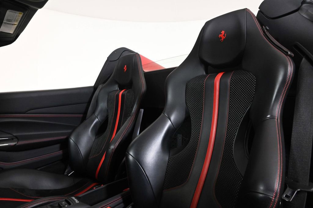 Used 2022 Ferrari F8 Tributo image 19