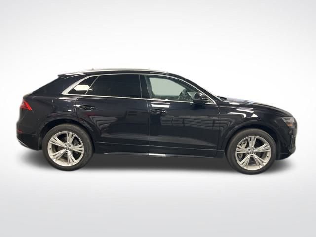 Used 2019 Audi Q8 Prestige image 7