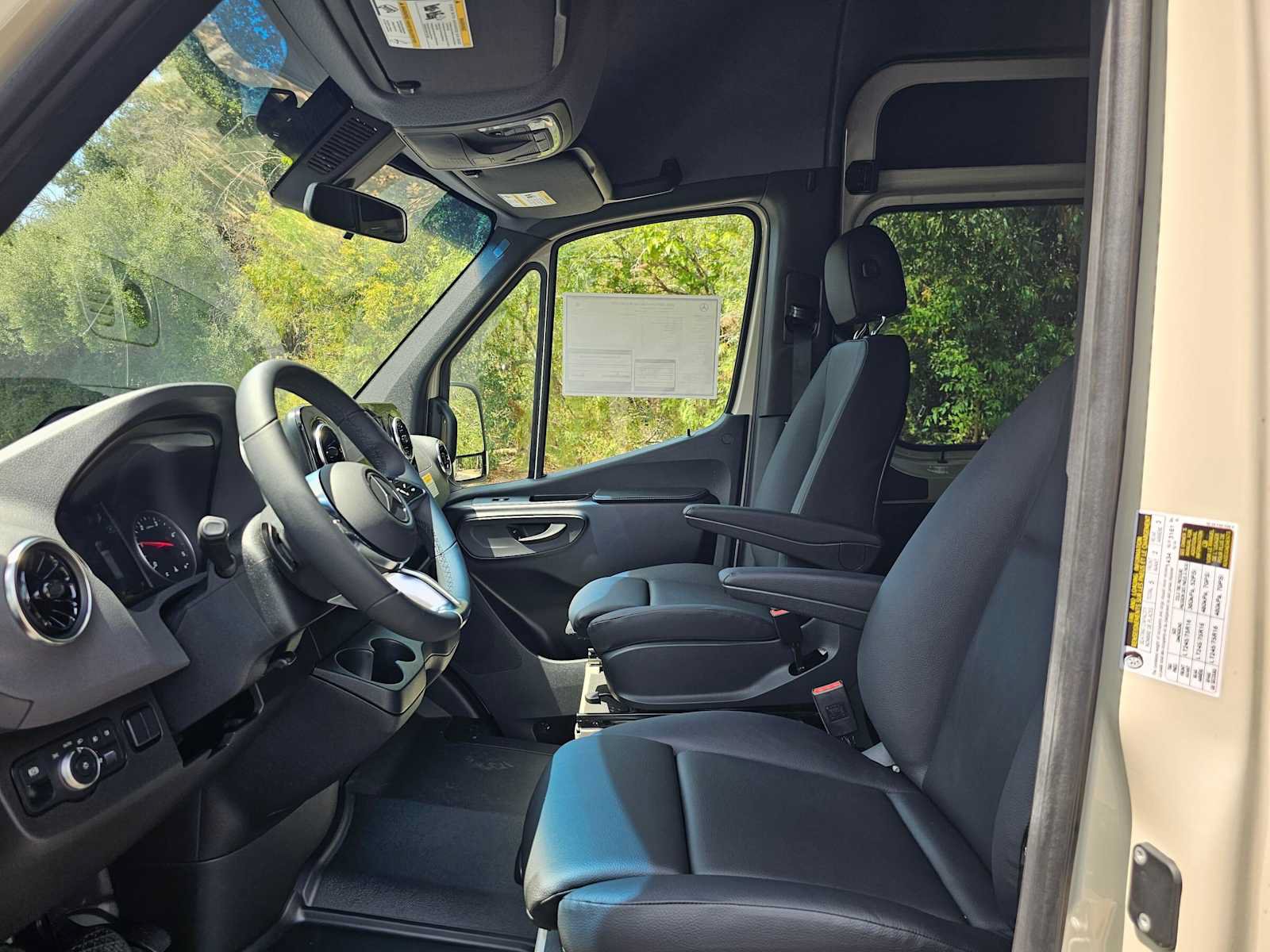 New 2026 Mercedes-Benz Sprinter 2500 image 21