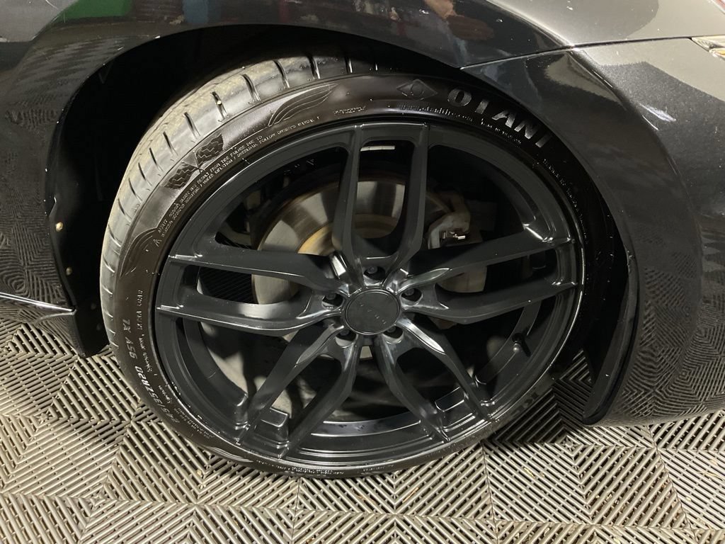 Used 2014 Nissan 370Z Coupe RWD image 32