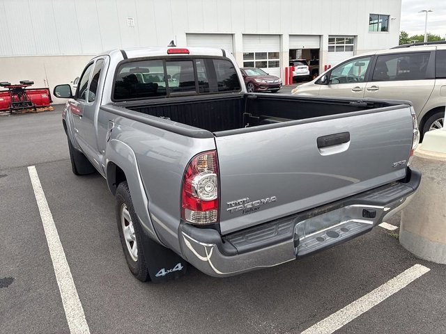 Used 2015 Toyota Tacoma 4x4 Access Cab w/ SR5 Package image 11