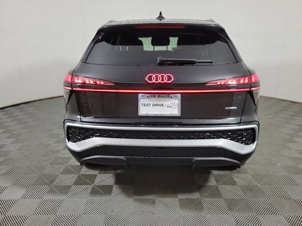 New 2026 Audi Q3 quattro 2.0T image 5