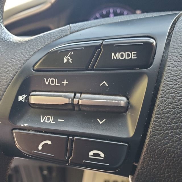 Used 2019 Hyundai Elantra SEL w/ Cargo Package image 4