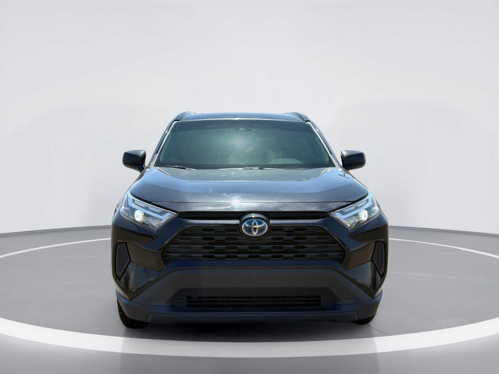 Used 2023 Toyota RAV4 LE AWD/4WD image 6