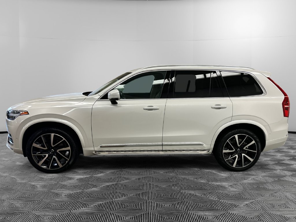 Used 2023 Volvo XC90 B6 Plus w/ Protection Package Premier AWD/4WD image 2
