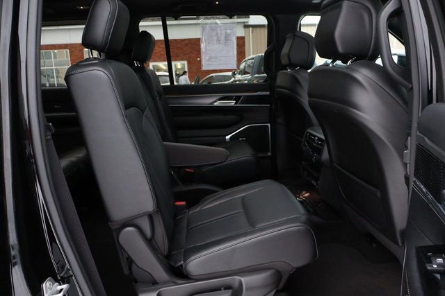 Used 2024 Jeep Wagoneer Series II w/ Convenience Group I image 49