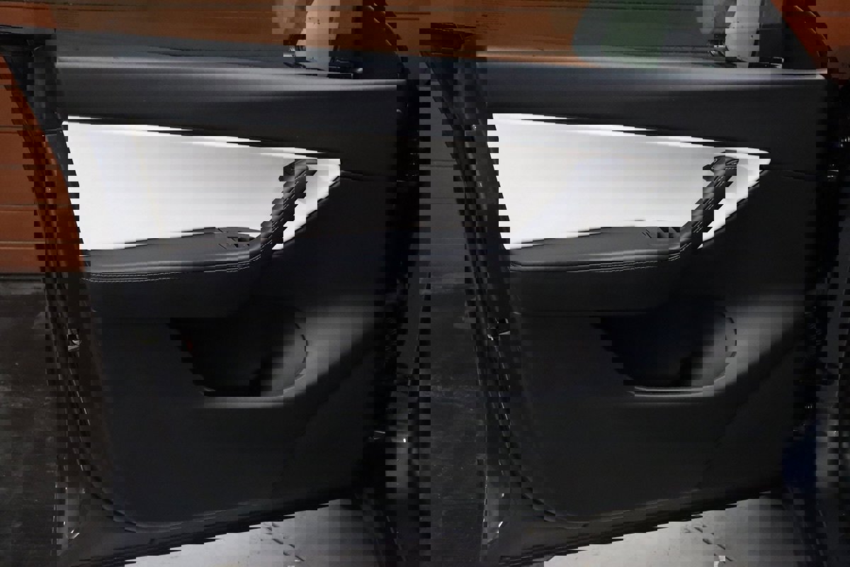 Used 2021 Tesla Model Y Long Range image 41