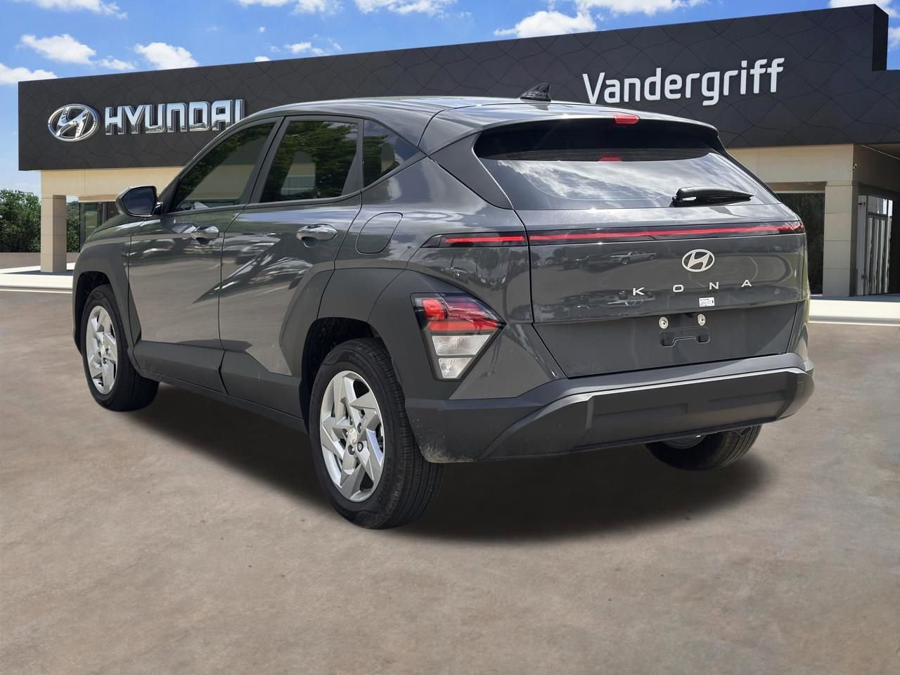 Used 2026 Hyundai Kona SE FWD image 8