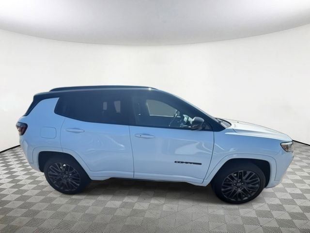Used 2023 Jeep Compass High Altitude AWD/4WD image 3