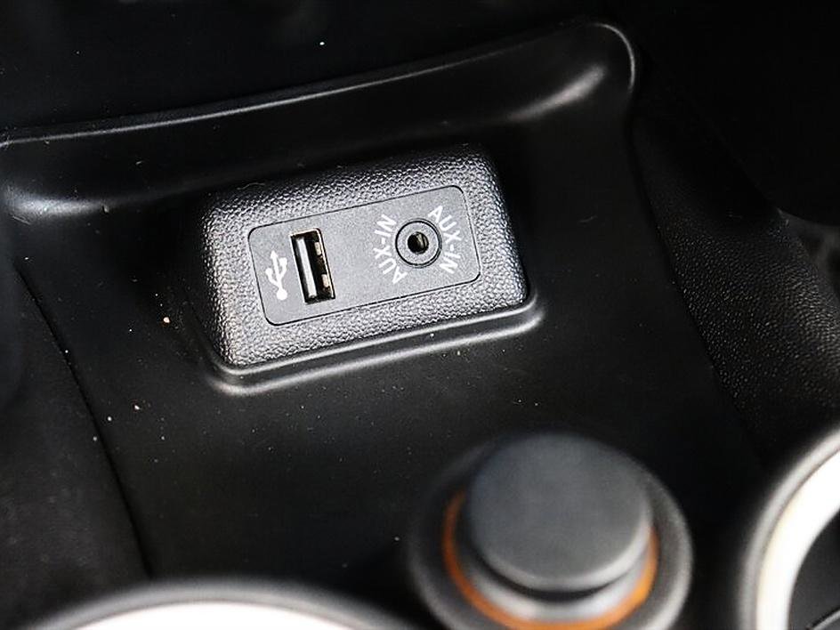 Used 2013 MINI Cooper Hardtop image 24