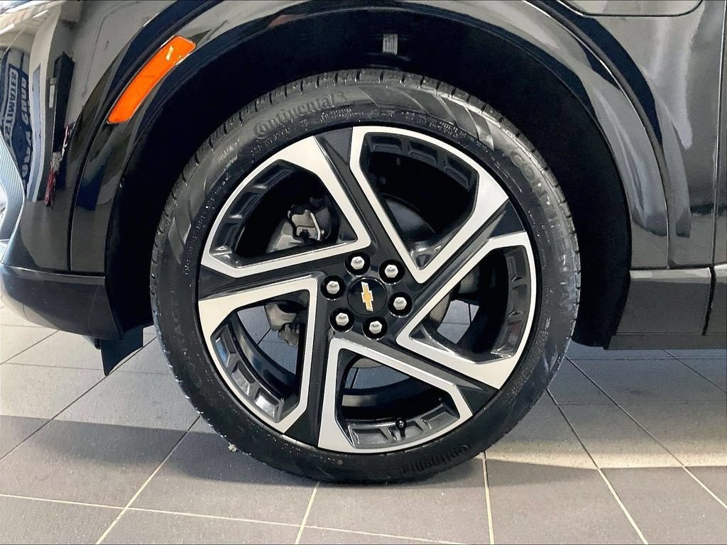 Used 2026 Chevrolet Equinox EV LT w/ Convenience Package II AWD/4WD image 7