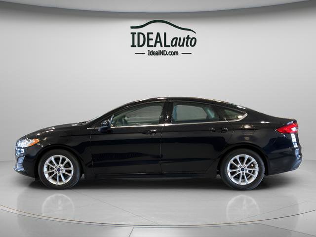 Used 2019 Ford Fusion SE FWD image 12
