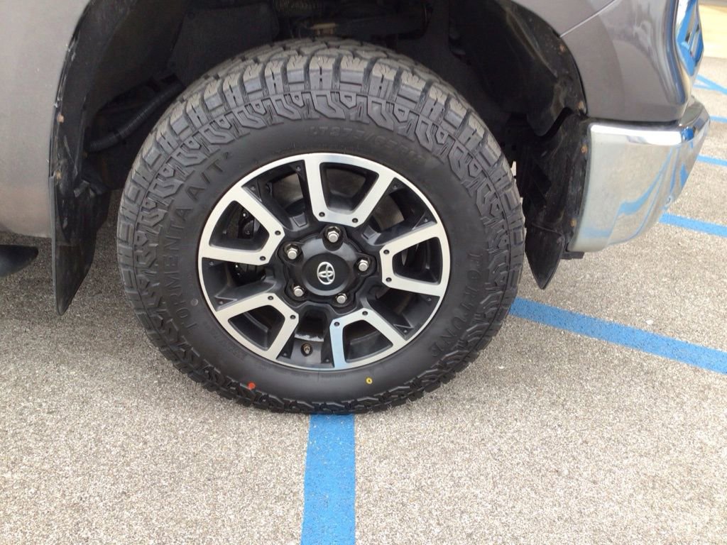 Used 2017 Toyota Tundra SR5 w/ TRD Off Road Package image 8