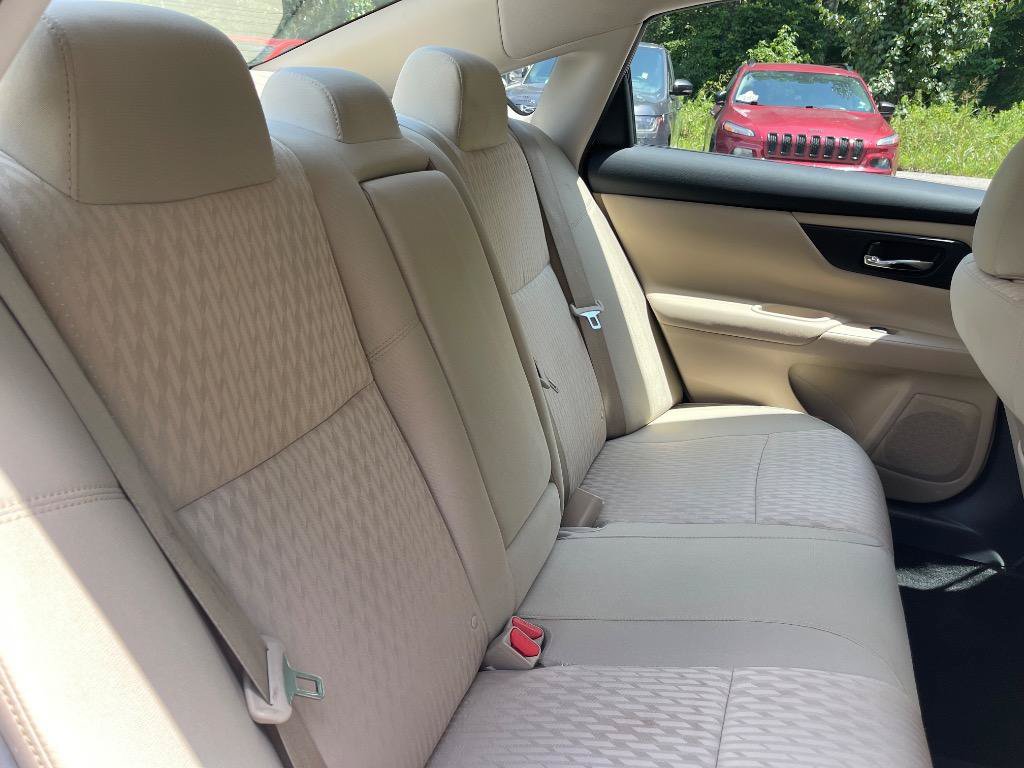 Used 2016 Nissan Altima 2.5 S w/ Power Driver Seat Package FWD image 35