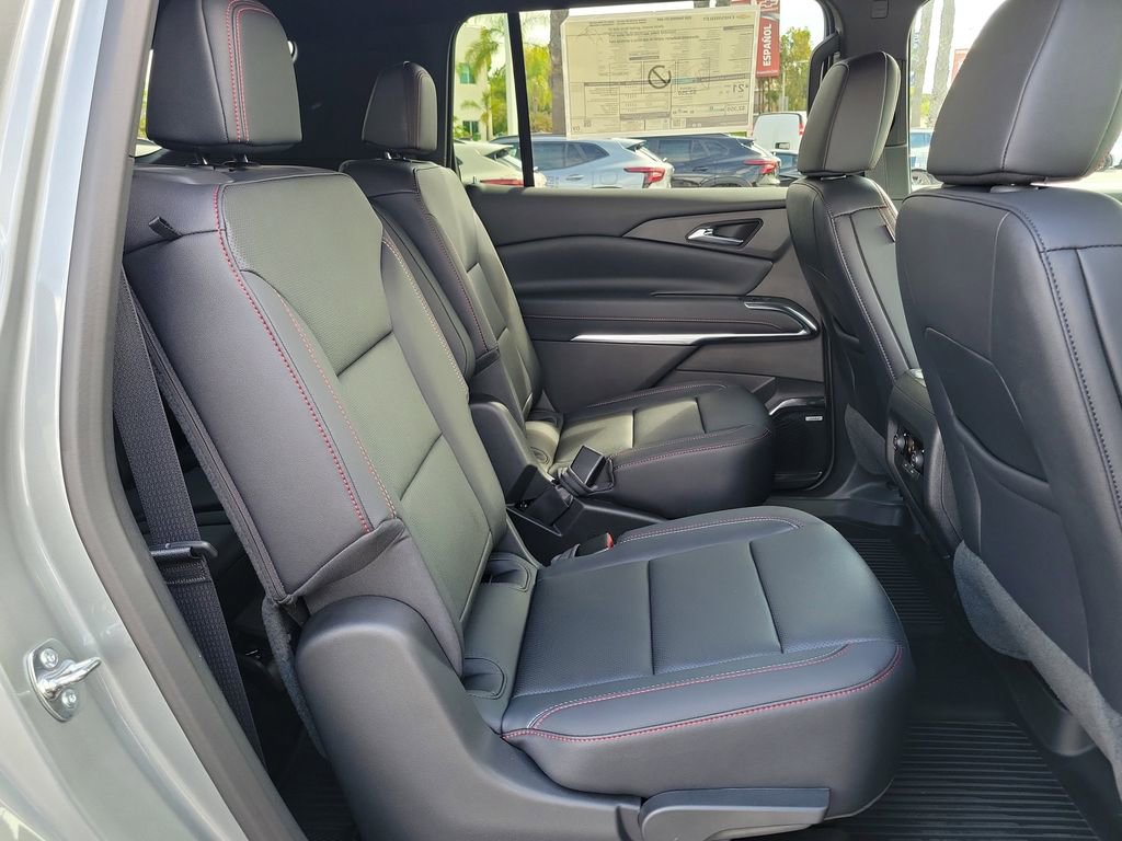 New 2026 Chevrolet Traverse Z71 w/ Enhanced Driving Package AWD/4WD image 19