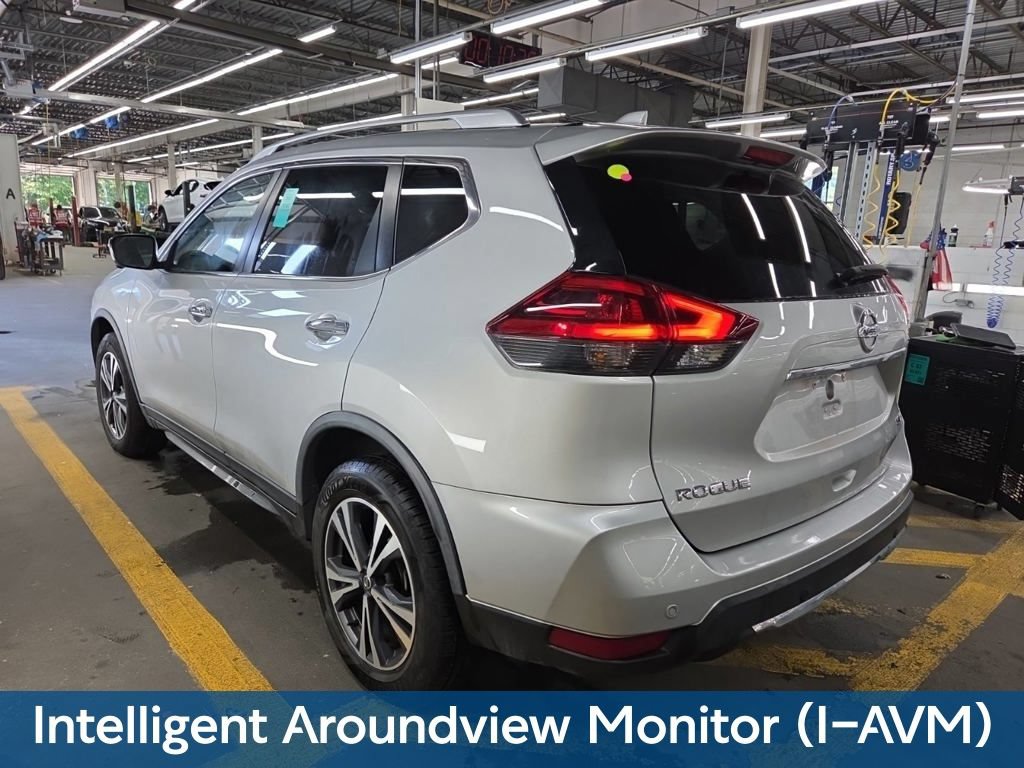 Used 2020 Nissan Rogue SV w/ Premium Package AWD/4WD image 16