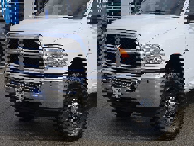 Used 2017 RAM 2500 SLT AWD/4WD image 2