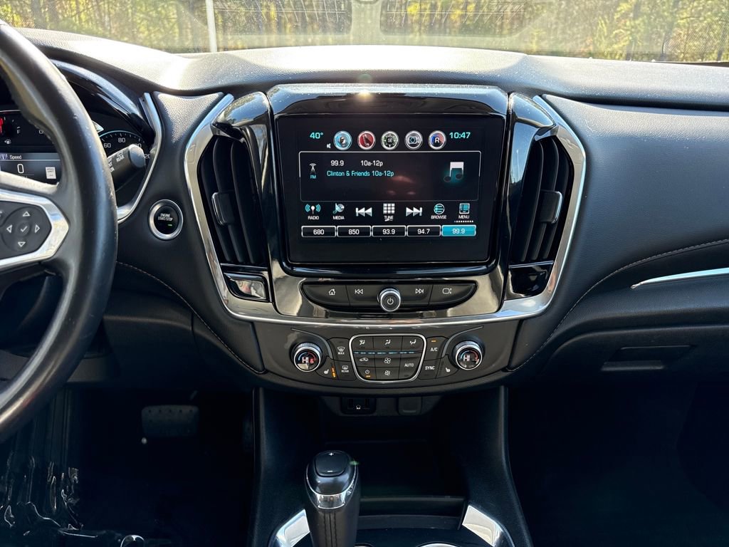 Used 2019 Chevrolet Traverse LT w/ LT Premium Package image 17