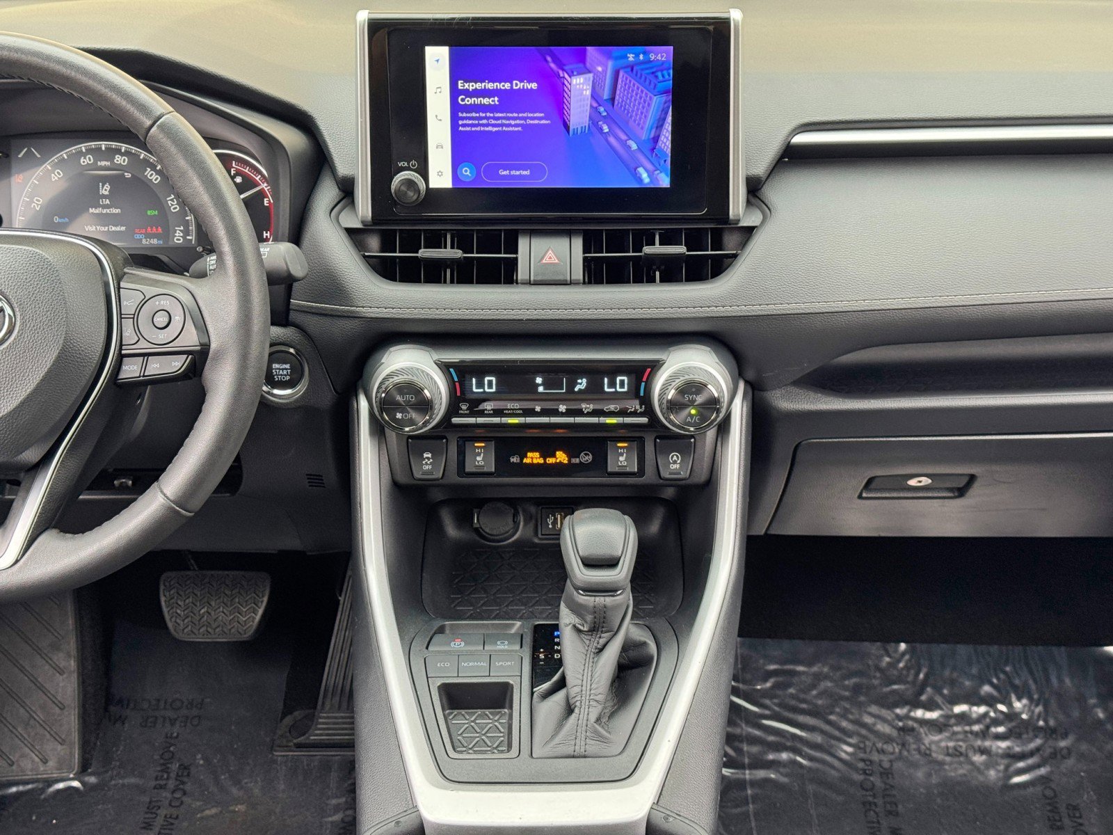 Used 2025 Toyota RAV4 XLE w/ Convenience Package FWD image 23