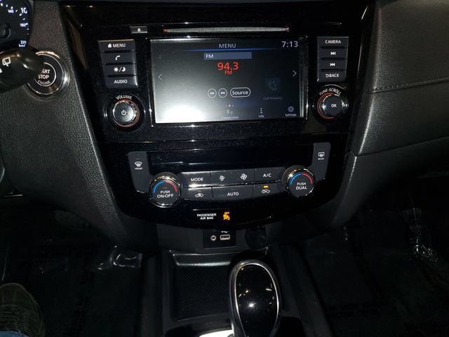 Used 2019 Nissan Rogue SV AWD/4WD image 17